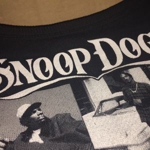 Black Snoop dogg sweatshirt